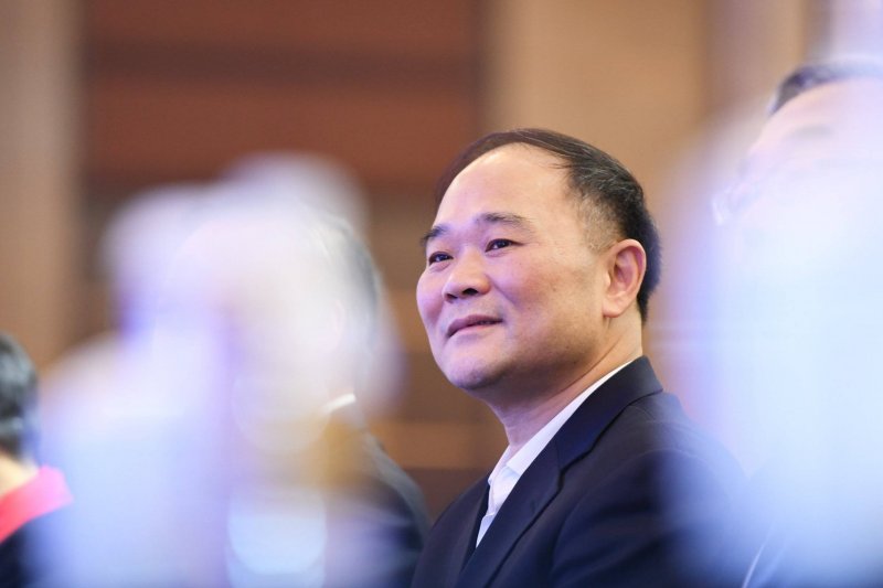 “武汉一大学有男子穿女装替考”，中南财经政法大学通报