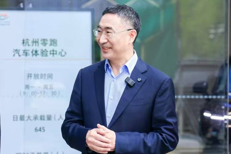 福建南安发生疑似燃气管道破裂爆燃，致2死5伤